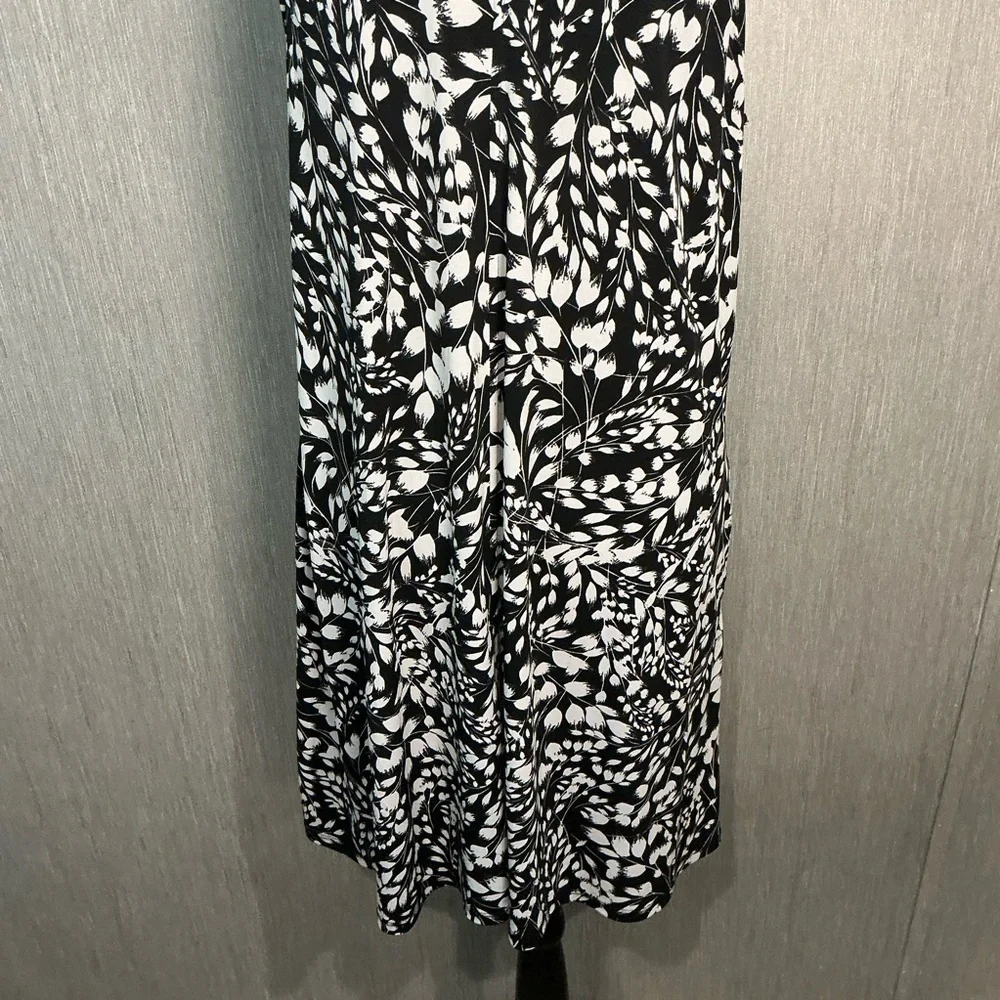 Karen Kane Monochrome Patterned Midi Dress Size Large - Picture 9 of 12